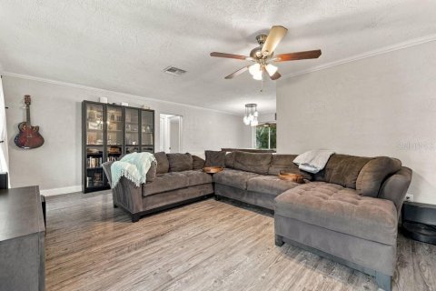 Casa en venta en Saint Petersburg, Florida, 3 dormitorios, 169.55 m2 № 2383342 - foto 5