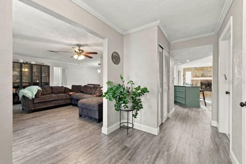 Casa en venta en Saint Petersburg, Florida, 3 dormitorios, 169.55 m2 № 2383342 - foto 4