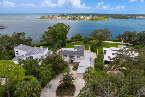 House in Saint Petersburg, Florida 4 bedrooms, 370.87 sq.m. № 1873845 - photo 19