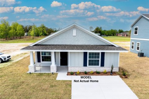 Casa en venta en Bell, Florida, 3 dormitorios, 142.98 m2 № 1586662 - foto 1