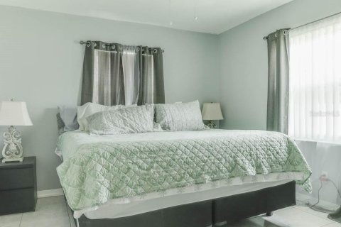 House in Kissimmee, Florida 2 bedrooms, 72.65 sq.m. № 1843896 - photo 8