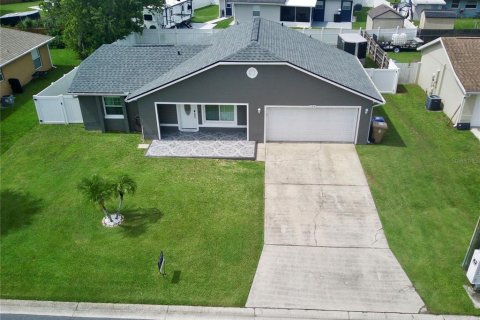 House in Kissimmee, Florida 2 bedrooms, 72.65 sq.m. № 1843896 - photo 17