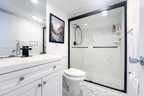 Condo in Pompano Beach, Florida, 3 bedrooms  № 1874817 - photo 20
