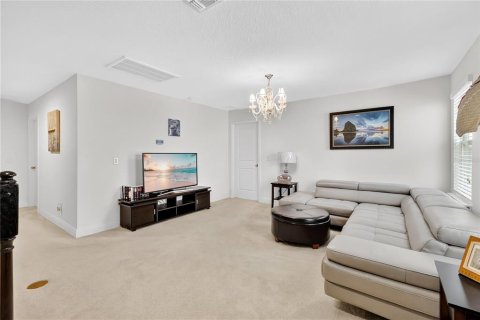Casa en venta en Orlando, Florida, 5 dormitorios, 293.2 m2 № 1899355 - foto 18