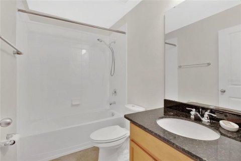 Casa en venta en Orlando, Florida, 5 dormitorios, 293.2 m2 № 1899355 - foto 16