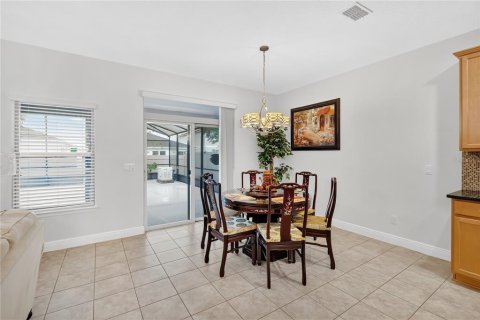 Casa en venta en Orlando, Florida, 5 dormitorios, 293.2 m2 № 1899355 - foto 11