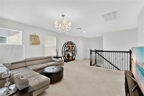 Casa en venta en Orlando, Florida, 5 dormitorios, 293.2 m2 № 1899355 - foto 17