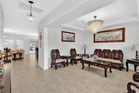 Casa en venta en Orlando, Florida, 5 dormitorios, 293.2 m2 № 1899355 - foto 13