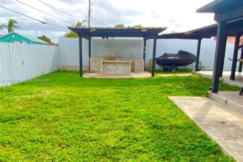 Casa en venta en Miami Gardens, Florida, 3 dormitorios, 165.92 m2 № 2063848 - foto 20