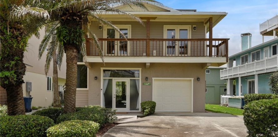 House in New Smyrna Beach, Florida 4 bedrooms, 230.03 sq.m. № 1781036
