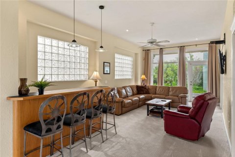 House in New Smyrna Beach, Florida 4 bedrooms, 230.03 sq.m. № 1781036 - photo 7