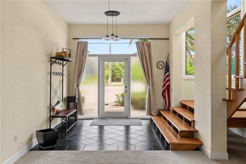 House in New Smyrna Beach, Florida 4 bedrooms, 230.03 sq.m. № 1781036 - photo 4