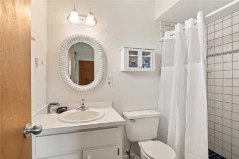 House in New Smyrna Beach, Florida 4 bedrooms, 230.03 sq.m. № 1781036 - photo 26