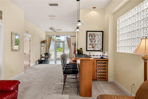 House in New Smyrna Beach, Florida 4 bedrooms, 230.03 sq.m. № 1781036 - photo 10