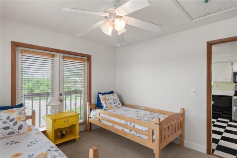 House in New Smyrna Beach, Florida 4 bedrooms, 230.03 sq.m. № 1781036 - photo 30