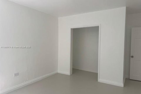 Купить кондоминиум в Майами-Бич, Флорида 2 спальни, 83.52м2, № 1922520 - фото 4