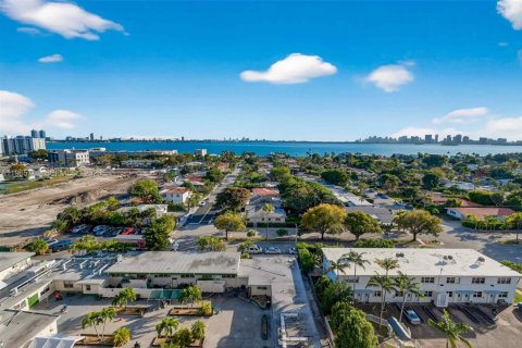 Condominio en venta en North Bay Village, Florida, 2 dormitorios, 161.19 m2 № 2027848 - foto 26