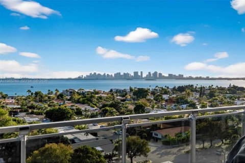 Condominio en North Bay Village, Florida, 2 dormitorios  № 2027848