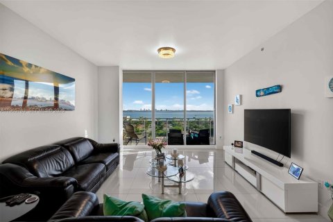 Condominio en venta en North Bay Village, Florida, 2 dormitorios, 161.19 m2 № 2027848 - foto 2