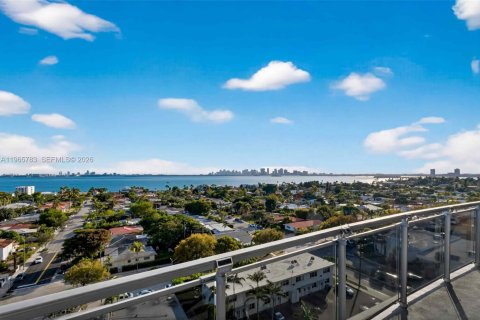 Condominio en venta en North Bay Village, Florida, 2 dormitorios, 161.19 m2 № 2027848 - foto 24