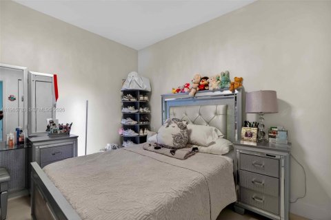 Condominio en venta en North Bay Village, Florida, 2 dormitorios, 161.19 m2 № 2027848 - foto 18