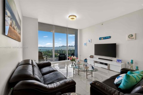 Condominio en venta en North Bay Village, Florida, 2 dormitorios, 161.19 m2 № 2027848 - foto 5