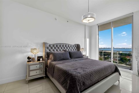 Condominio en venta en North Bay Village, Florida, 2 dormitorios, 161.19 m2 № 2027848 - foto 10