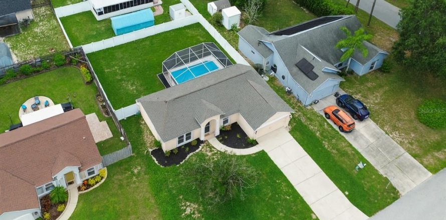 Casa en Davenport, Florida 3 dormitorios, 119.75 m2 № 1916114