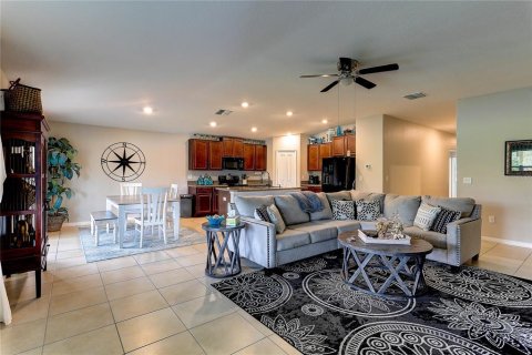 House in Wimauma, Florida 4 bedrooms, 179.77 sq.m. № 1843604 - photo 15