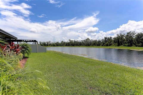 House in Wimauma, Florida 4 bedrooms, 179.77 sq.m. № 1843604 - photo 7
