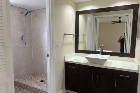 Touwnhouse à vendre à Miami, Floride: 3 chambres, 138.61 m2 № 1969207 - photo 4