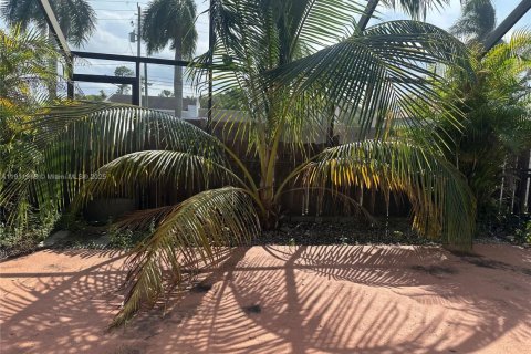 Touwnhouse à vendre à Miami, Floride: 3 chambres, 138.61 m2 № 1969207 - photo 10