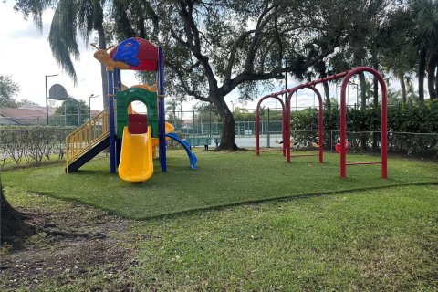 Touwnhouse à vendre à Miami, Floride: 3 chambres, 138.61 m2 № 1969207 - photo 23