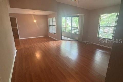 Copropriété à louer à Palm Harbor, Floride: 2 chambres, 97.55 m2 № 2325111 - photo 2
