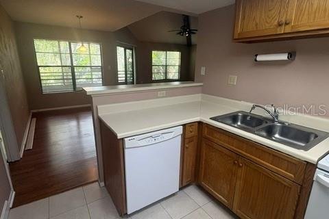 Copropriété à louer à Palm Harbor, Floride: 2 chambres, 97.55 m2 № 2325111 - photo 8