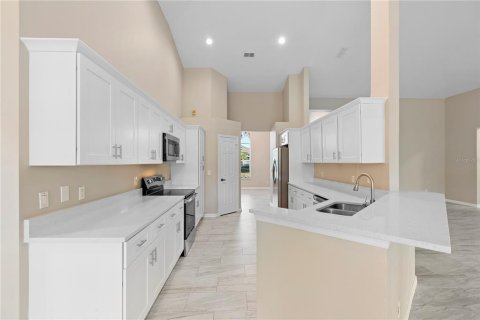 Casa en alquiler en Apopka, Florida, 4 dormitorios, 245.45 m2 № 1906773 - foto 9