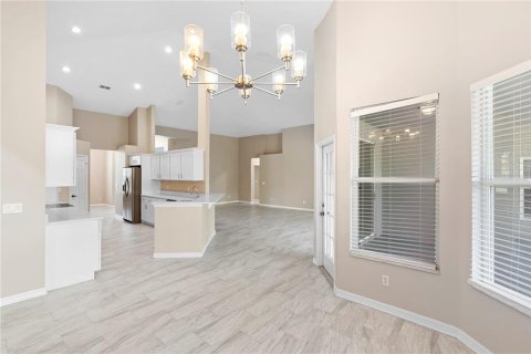 Casa en alquiler en Apopka, Florida, 4 dormitorios, 245.45 m2 № 1906773 - foto 6