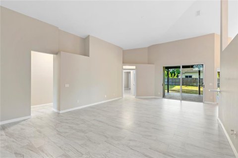 Casa en alquiler en Apopka, Florida, 4 dormitorios, 245.45 m2 № 1906773 - foto 17