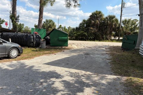 Commercial property in Punta Gorda, Florida 579.06 sq.m. № 2102004 - photo 23