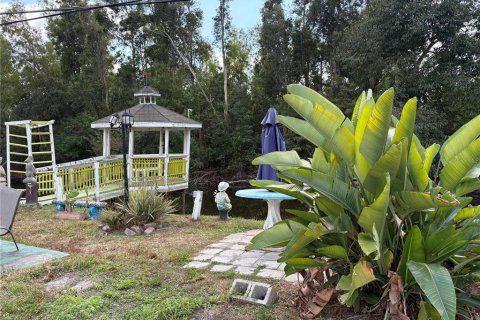 Commercial property in Punta Gorda, Florida 579.06 sq.m. № 2102004 - photo 9