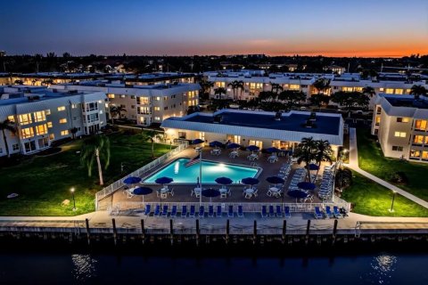 Condominio en venta en Boynton Beach, Florida, 2 dormitorios, 111.48 m2 № 2261767 - foto 25