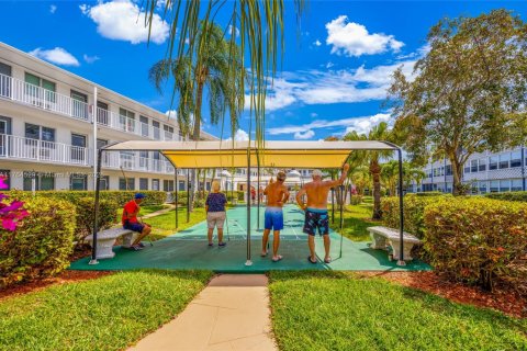 Condo in Miami, Florida, 1 bedroom  № 1715644 - photo 30