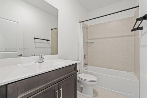 Adosado en venta en Homestead, Florida, 3 dormitorios, 123.65 m2 № 1946925 - foto 21