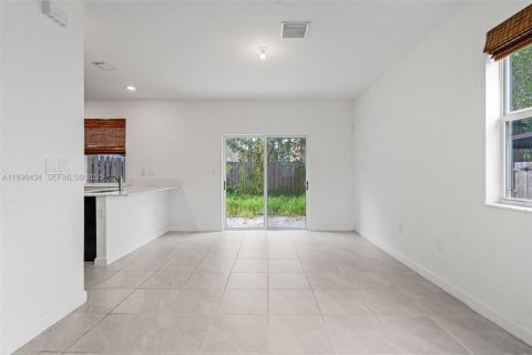 Adosado en venta en Homestead, Florida, 3 dormitorios, 123.65 m2 № 1946925 - foto 6