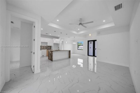 House in Lehigh Acres, Florida 4 bedrooms № 1846297 - photo 23