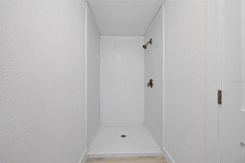 Villa ou maison à louer à Orlando, Floride: 4 chambres, 250.84 m2 № 2277143 - photo 7