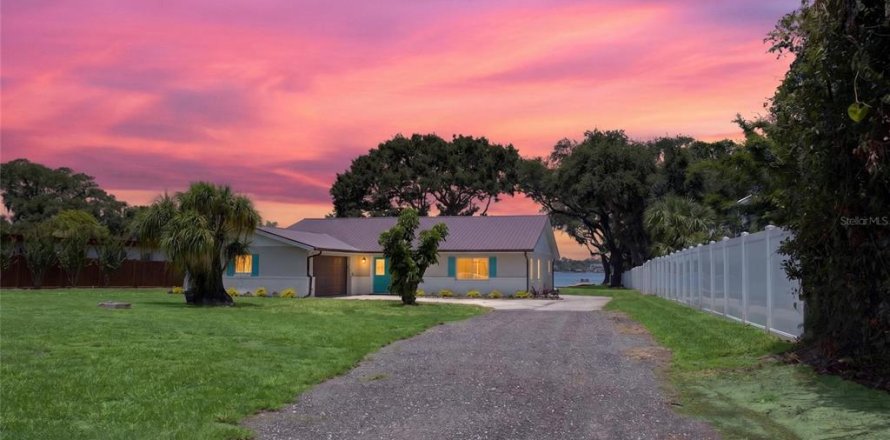 Villa ou maison à Orlando, Floride 4 chambres, 250.84 m2 № 2277143