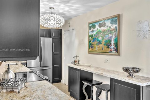 Condo in Miami Beach, Florida, 1 bedroom  № 1714562 - photo 14