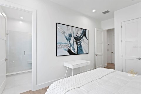 Casa en venta en Tampa, Florida, 5 dormitorios, 447.79 m2 № 1839074 - foto 22