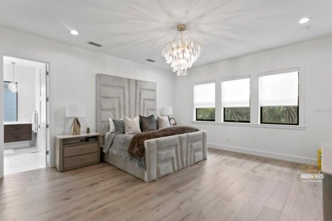 Casa en venta en Tampa, Florida, 5 dormitorios, 447.79 m2 № 1839074 - foto 29